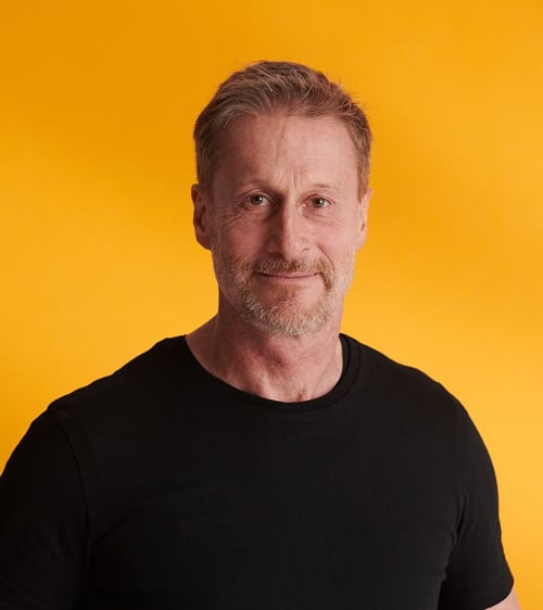 800x900px_Hero